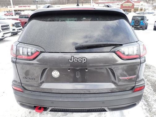 2022 Jeep Cherokee Trailhawk