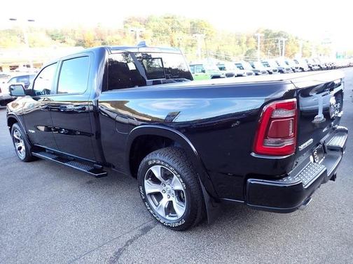 2021 RAM 1500 Laramie Crew Cab 4x4 64' Box
