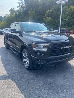 2021 RAM 1500 Laramie Crew Cab 4x4 64' Box