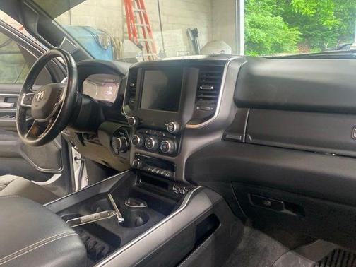 Bright White Clearcoat 2023 RAM 1500 Big Horn