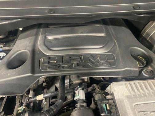 Bright White Clearcoat 2023 RAM 1500 Big Horn
