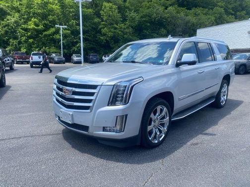 Radiant Silver Metallic 2016 Cadillac Escalade ESV Luxury