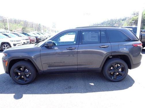 Metallic 2026 Jeep Grand Cherokee Limited