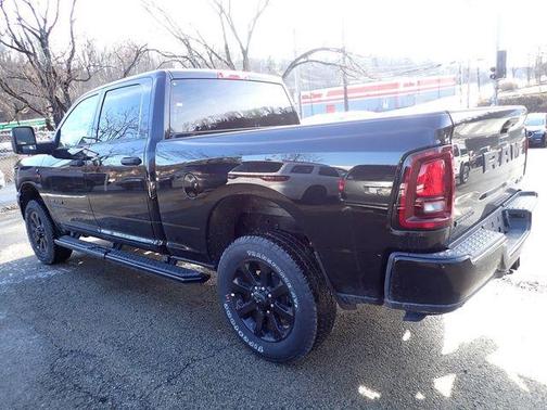 Diamond Black 2026 RAM 3500 Big Horn