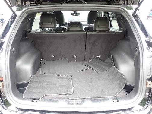Diamond Black 2025 Jeep Compass Latitude