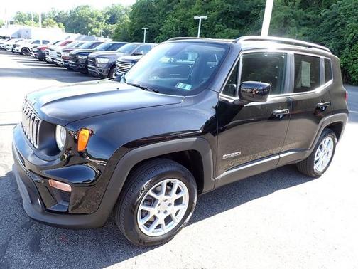 Black Clearcoat 2021 Jeep Renegade Latitude