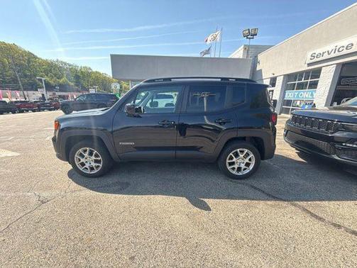 Black Clearcoat 2021 Jeep Renegade Latitude