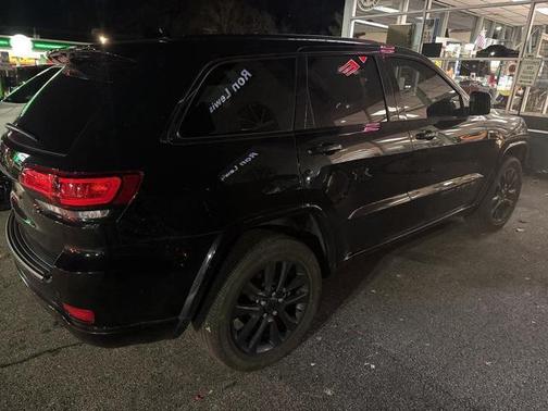 2021 Jeep Grand Cherokee Laredo X 4x4