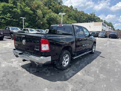 2019 RAM 1500 Big Horn/Lone Star Crew Cab 4x4 57' Box