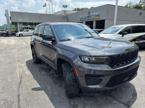 2022 Jeep Grand Cherokee Altitude 4x4