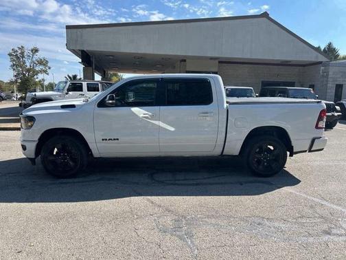 2022 RAM 1500 Big Horn Crew Cab 4x4 57' Box