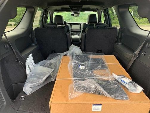DB Black Crystal Clearcoat 2026 Dodge Durango GT Premium HEMI V8
