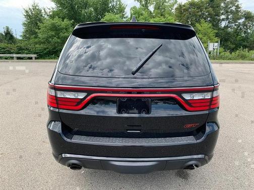 DB Black Crystal Clearcoat 2026 Dodge Durango GT Premium HEMI V8
