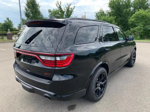 DB Black Crystal Clearcoat 2026 Dodge Durango GT Premium HEMI V8