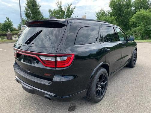 DB Black Crystal Clearcoat 2026 Dodge Durango GT Premium HEMI V8