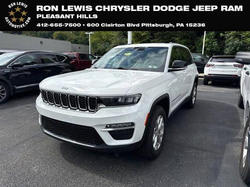 Bright White Clearcoat 2023 Jeep Grand Cherokee Limited