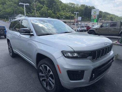2022 Jeep Grand Cherokee L Overland 4x4