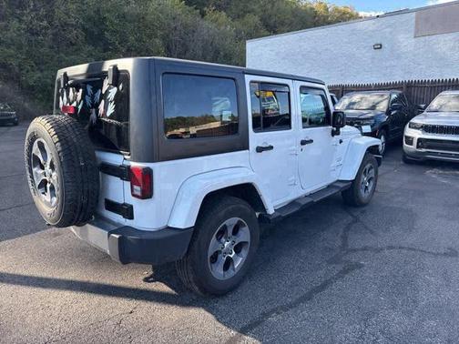 2018 Jeep Wrangler JK Unlimited Sahara 4x4