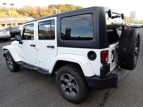2018 Jeep Wrangler JK Unlimited Sahara 4x4