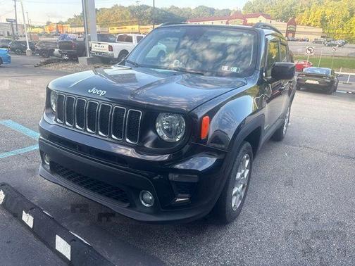 Black Clearcoat 2021 Jeep Renegade Latitude