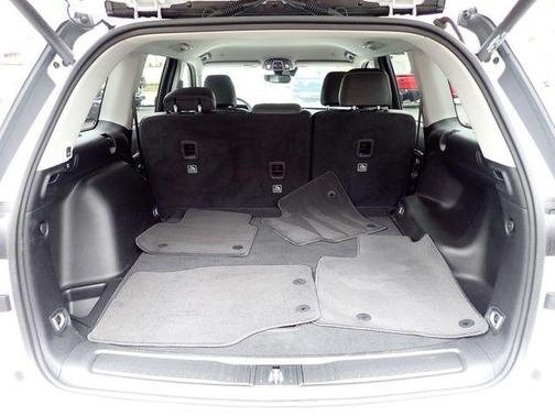 Bright White Clearcoat 2023 Jeep Grand Cherokee Limited