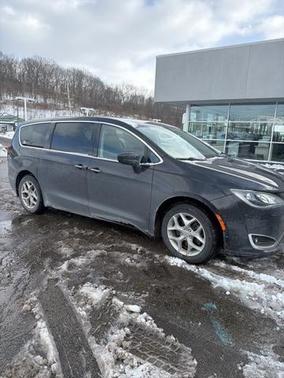 2019 Chrysler Pacifica Touring Plus