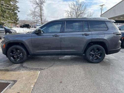 2023 Jeep Grand Cherokee L Laredo
