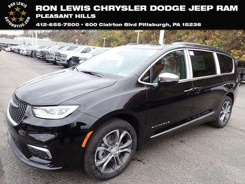 Diamond Black 2026 Chrysler Pacifica Pinnacle
