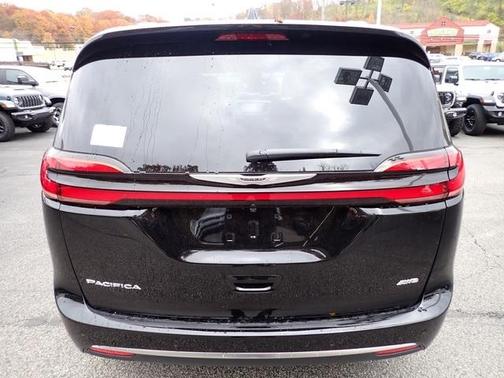 2026 Chrysler Pacifica Pinnacle