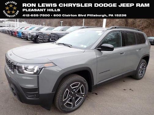 Sting Gray Clearcoat 2026 Jeep Cherokee LAREDO/LIMITED