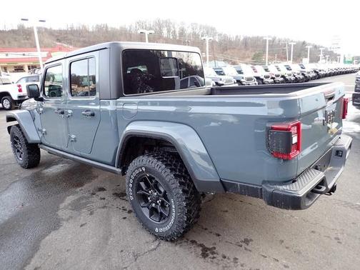 2026 Jeep Gladiator Sport