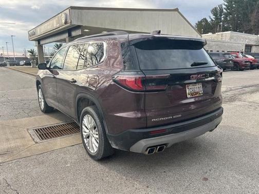 2024 GMC Acadia Elevation