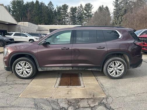 2024 GMC Acadia Elevation