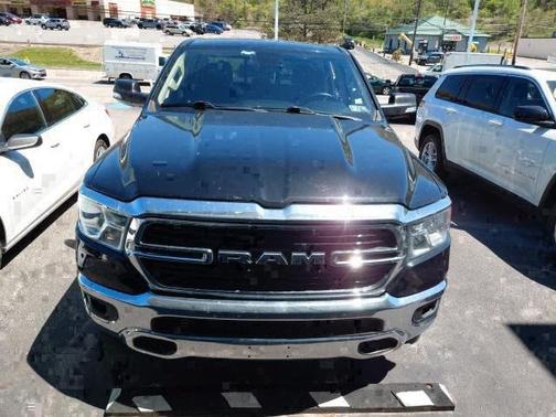 2020 RAM 1500 Big Horn Crew Cab 4x4 57' Box