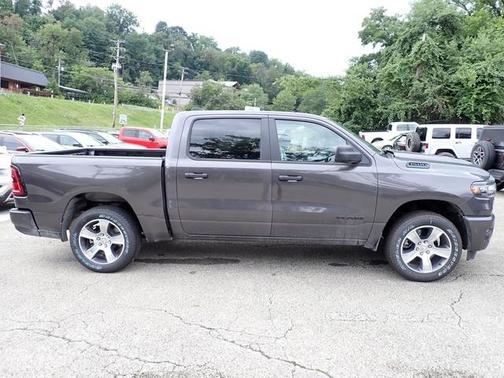 Granite Crystal Clearcoat Metallic 2026 RAM 1500 Express