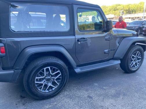 Granite Crystal Clearcoat Metallic 2025 Jeep Wrangler Sport