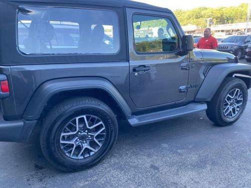 Granite Crystal Clearcoat Metallic 2025 Jeep Wrangler Sport