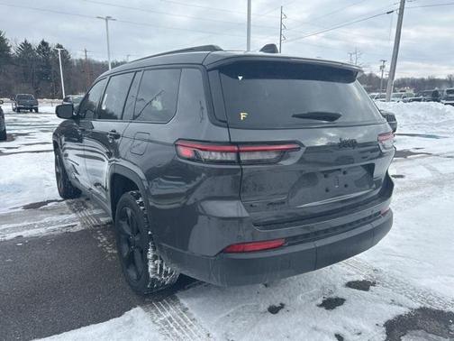 2023 Jeep Grand Cherokee L Laredo