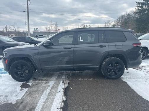 2023 Jeep Grand Cherokee L Laredo
