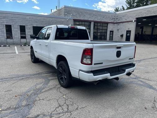 2022 RAM 1500 Big Horn Quad Cab 4x4 64' Box