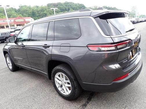 2023 Jeep Grand Cherokee L Laredo 4x4