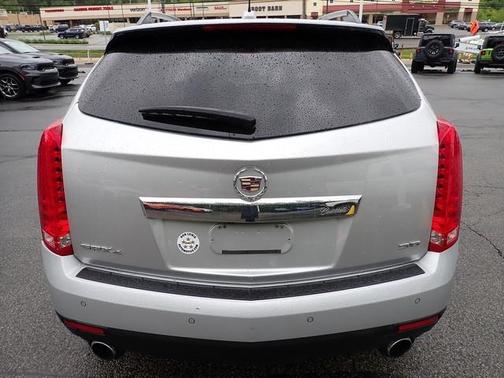 Radiant Silver Metallic 2015 Cadillac SRX Luxury Collection
