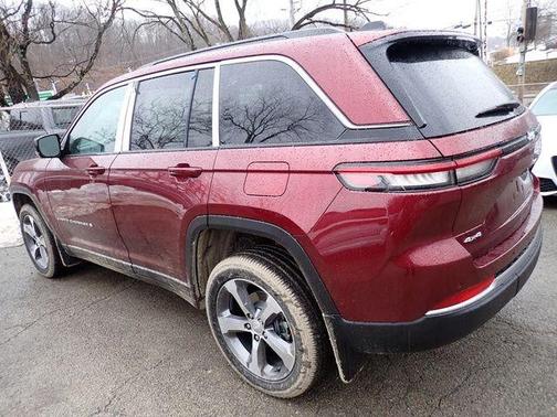Velvet Red Pearlcoat 2026 Jeep Grand Cherokee Limited
