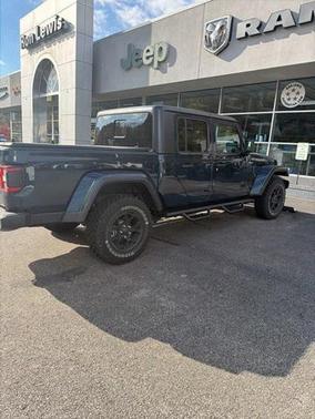 2025 Jeep Gladiator Willys