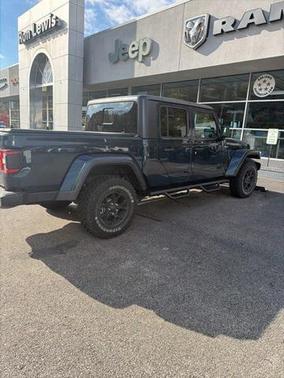 2025 Jeep Gladiator Willys