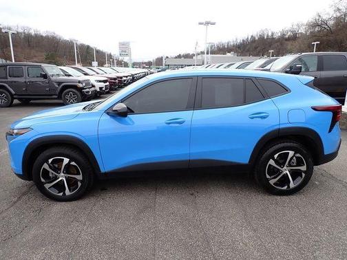 Fountain Blue 2024 Chevrolet Trax 1RS