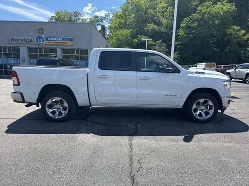 2022 RAM 1500 Big Horn Crew Cab 4x4 57' Box