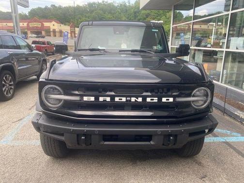 Shadow Black 2022 Ford Bronco Outer Banks