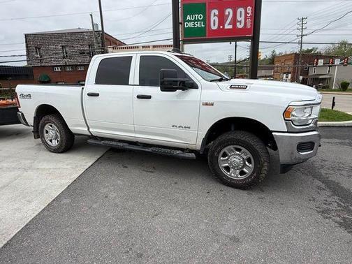 Bright White Clearcoat 2019 RAM 2500 Tradesman