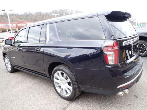 Midnight Blue Metallic 2022 Chevrolet Suburban High Country